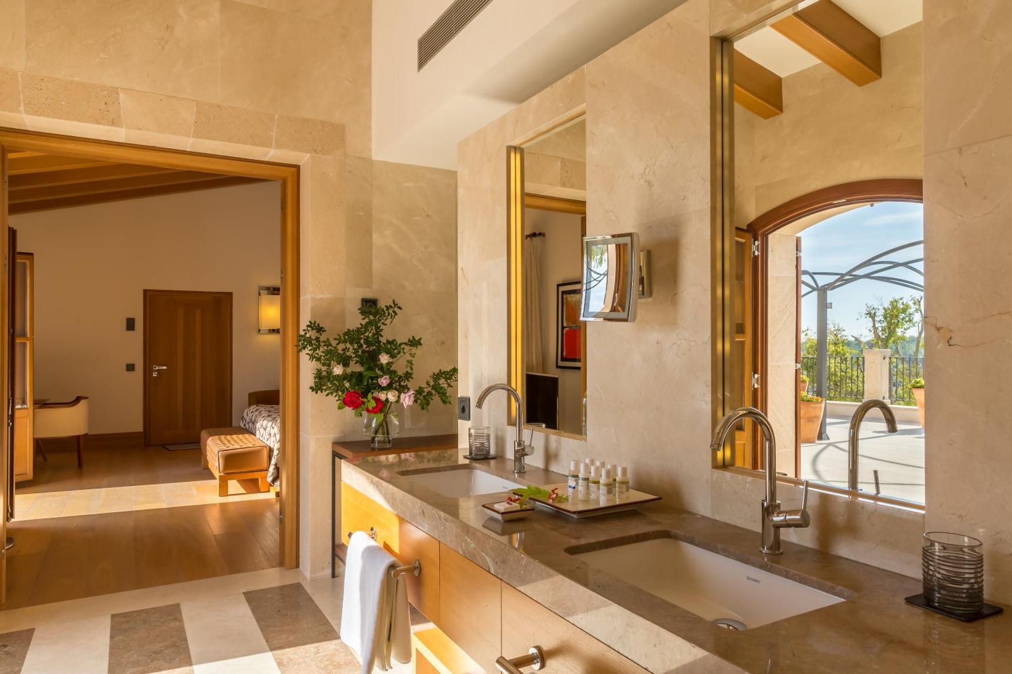 Hotel Castell Son Claret - The Leading Of The World Es Capdellà