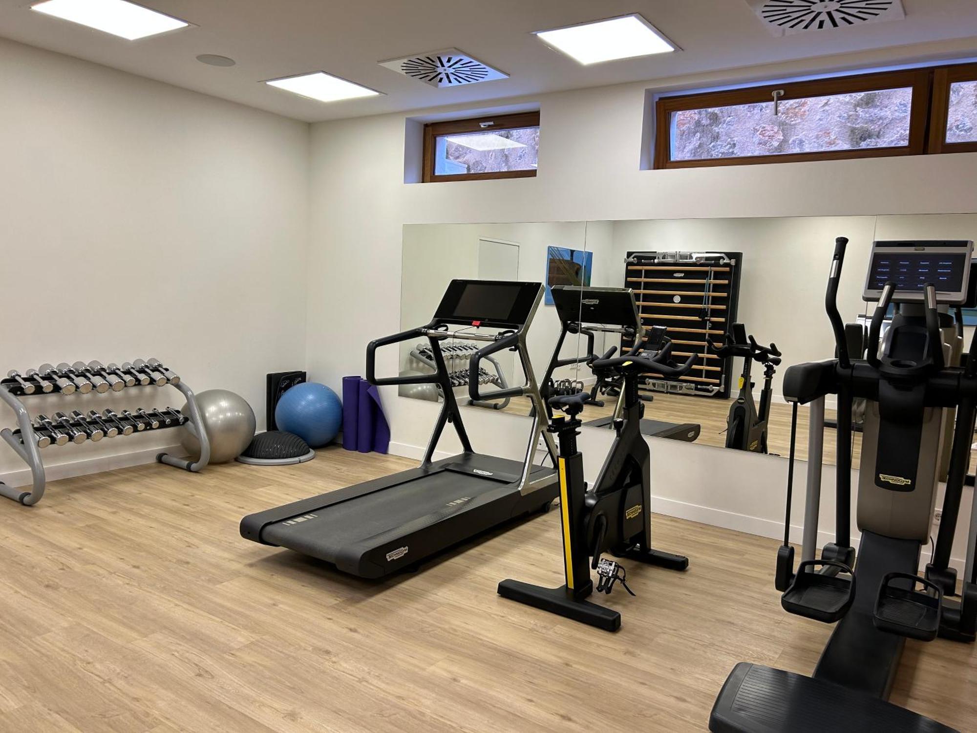 Castell Son Claret - The Leading Of The World Hotel Es Capdella