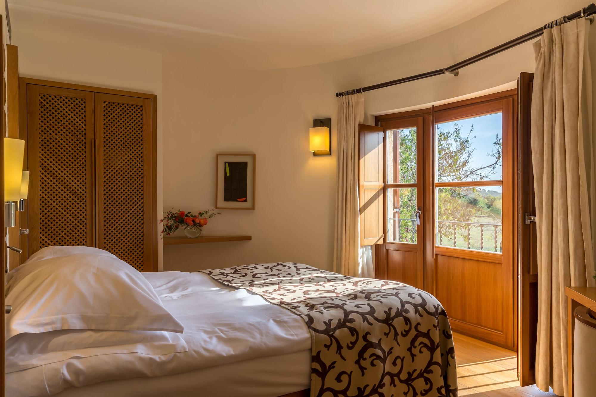 Hotel Castell Son Claret - The Leading Of The World Es Capdella